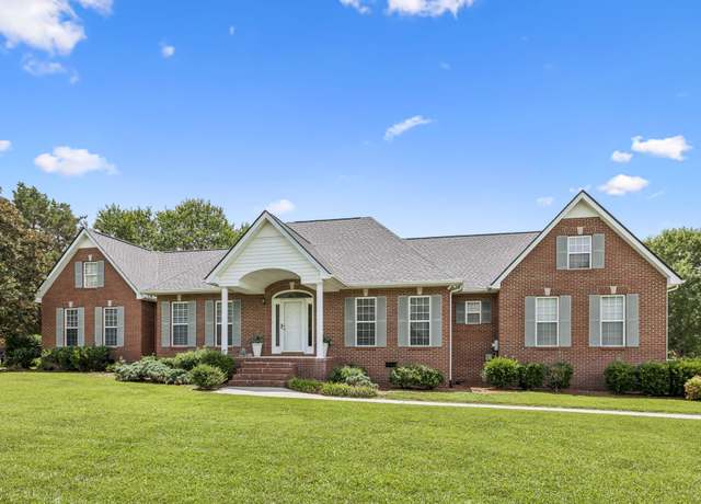 Property at 220 Courtnea Ln, Manchester, TN 37355, 3 beds, 2 baths