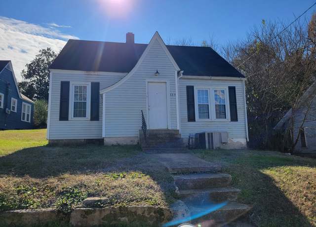 Property at 339 E Washington St E, Pulaski, TN 38478, 2 beds, 1 bath