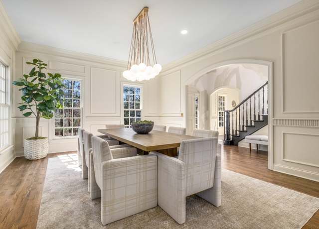 Property at 53 Whitworth Blvd, Nashville, TN 37205, 4 beds, 5 baths