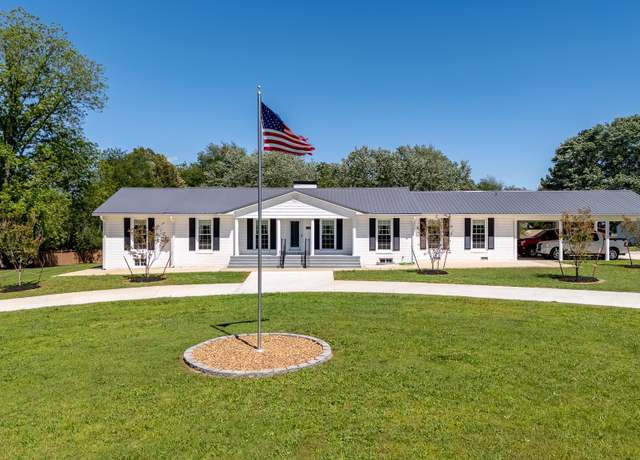 Property at 1448 Baker Ln, Lawrenceburg, TN 38464, 3 beds, 2 baths