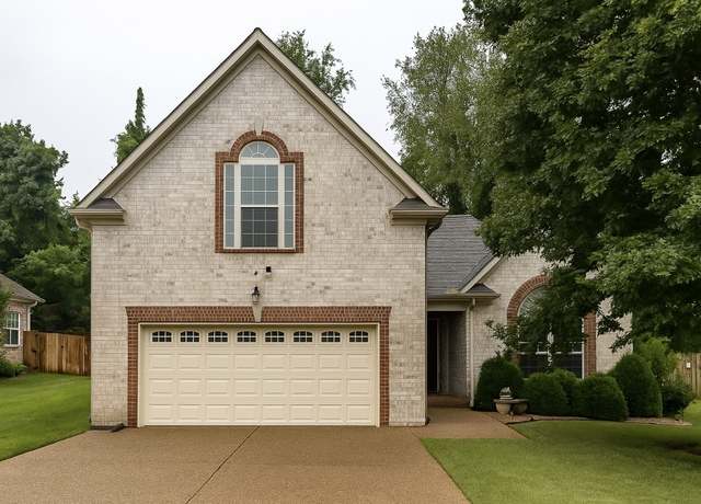 Property at 625 Smoky Mountains Dr, Gallatin, TN 37066, 3 beds, 2 baths