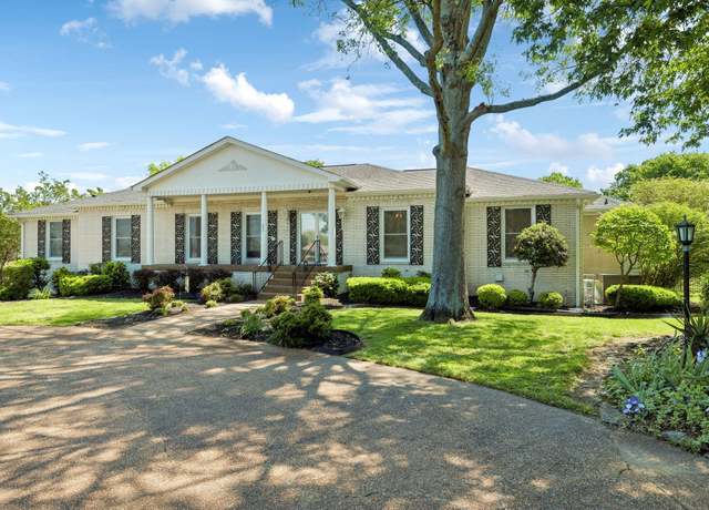 Property at 223 Kennett Rd, Old Hickory, TN 37138, 5 beds, 4 baths