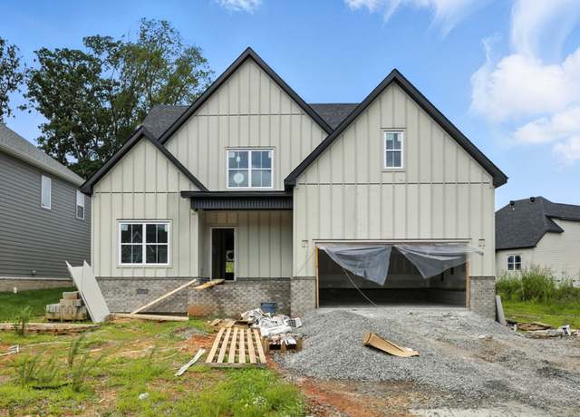 Property at 1758 Oak Forest Dr, Clarksville, TN 37043, 5 beds, 3 baths