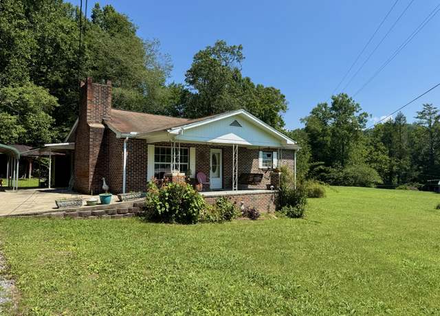 Property at 1314 Back Cir, Oliver Springs, TN 37840, 2 beds, 1 bath