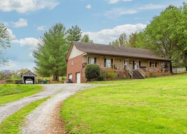Property at 111 Patton Ln, Hendersonville, TN 37075, 3 beds, 3 baths