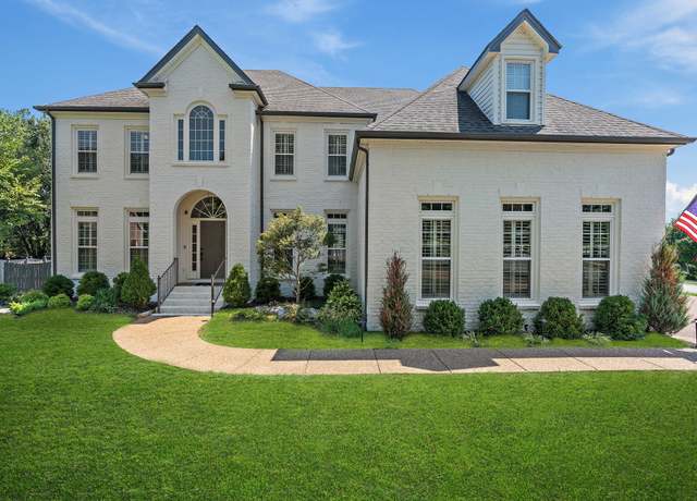 Property at 1526 Fernwood Ct, Brentwood, TN 37027, 5 beds, 4 baths