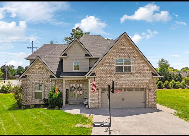 Property at 802 Licinius Ln, Murfreesboro, TN 37128, 4 beds, 3.5 baths