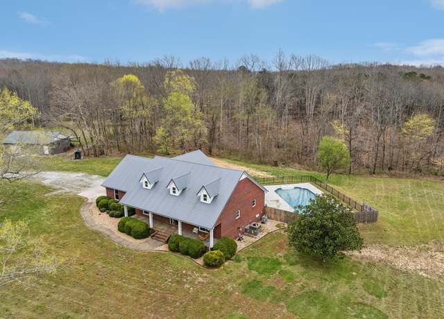 Property at 154 Barnesville Rd, Summertown, TN 38483, 4 beds, 3 baths