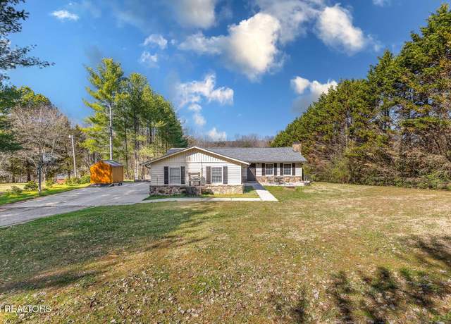 Property at 670 Manning Private Ln, Lenoir City, TN 37772, 3 beds, 2 baths