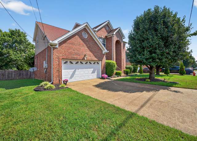 Property at 3621 Dove Creek Rd, Antioch, TN 37013, 4 beds, 2.5 baths
