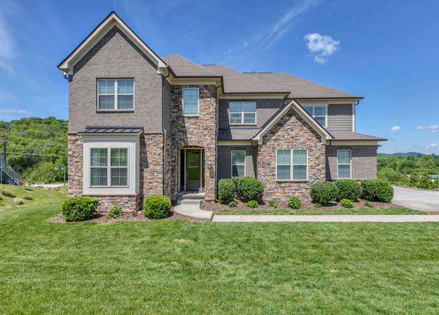 Property at 723 Green Hill Blvd, Brentwood, TN 37027, 6 beds, 5.5 baths