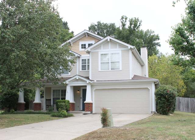 Property at 111 Ropers Ct, Hendersonville, TN 37075, 4 beds, 2.5 baths
