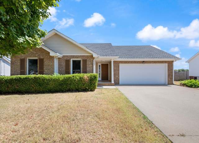 Property at 1316 Meredith Way, Clarksville, TN 37042, 3 beds, 2 baths