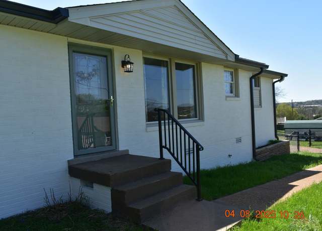 Property at 505 Elba Dr, Goodlettsville, TN 37072, 3 beds, 2 baths