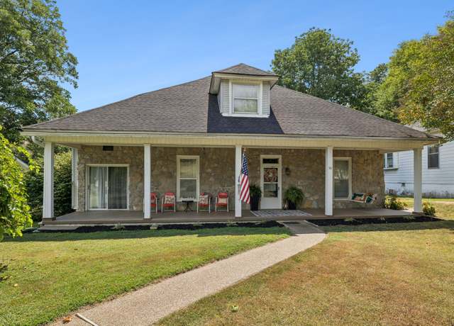 Property at 56 Main St E, Gordonsville, TN 38563, 3 beds, 2 baths