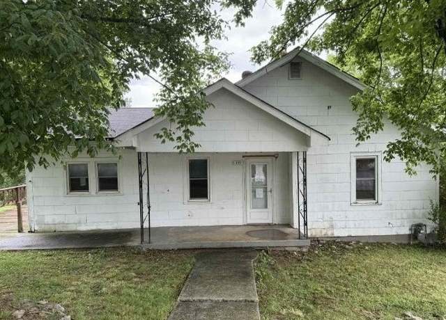Property at 139 Davis St S, Carthage, TN 37030, 1 bed, 1.5 baths