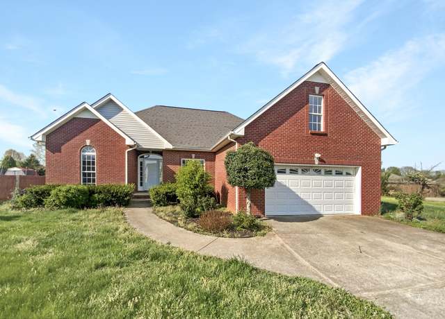 Property at 783 Parade Ct, Clarksville, TN 37040, 3 beds, 2 baths