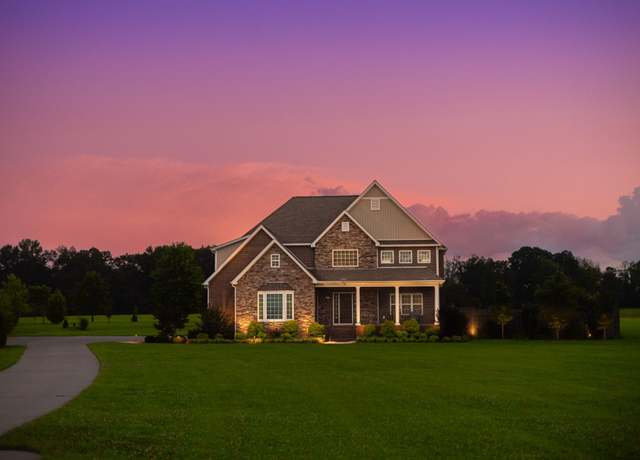 Property at 251 Old Shelbyville Hwy, Tullahoma, TN 37388, 4 beds, 3.5 baths