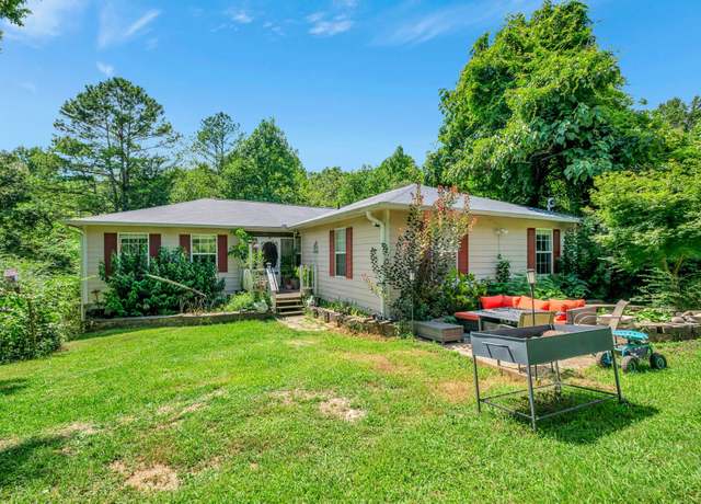Property at 5569 Parker Branch Rd, Franklin, TN 37064, 4 beds, 2 baths