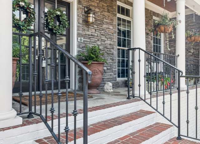 Property at 173 Allenhurst Cir, Franklin, TN 37067, 5 beds, 5.5 baths