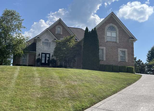 Property at 1019 Kidron Way, Hendersonville, TN 37075, 4 beds, 3 baths