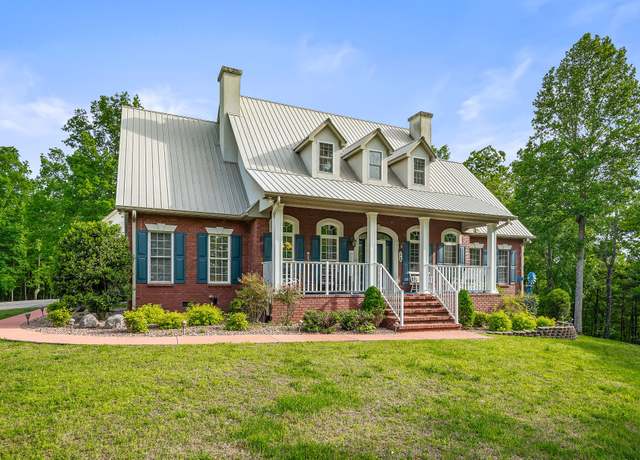 Property at 320 Overlook Dr, Sparta, TN 38583, 5 beds, 3.5 baths
