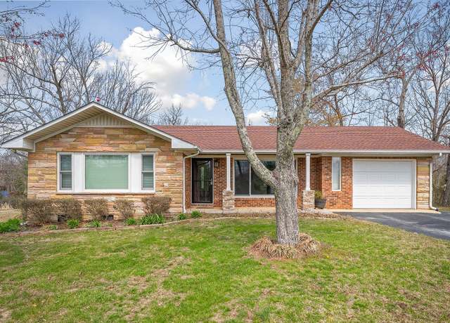 Property at 232 Oak Lake Dr, Sparta, TN 38583, 4 beds, 2 baths