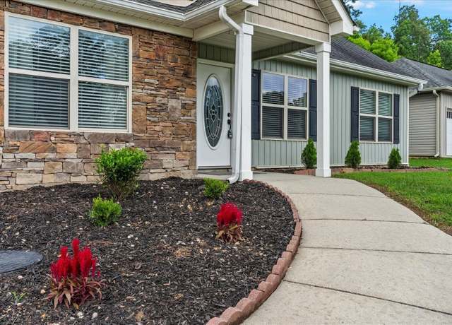 Property at 291 Southern Dr, Ringgold, GA 30736, 3 beds, 2 baths