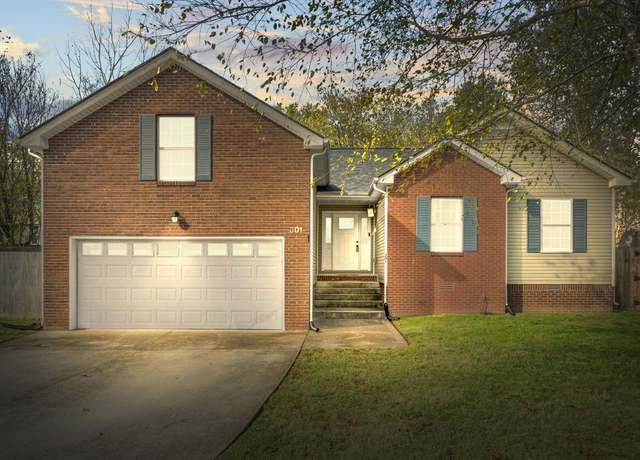 Property at 301 Atlantic Blvd, Clarksville, TN 37040, 3 beds, 2 baths