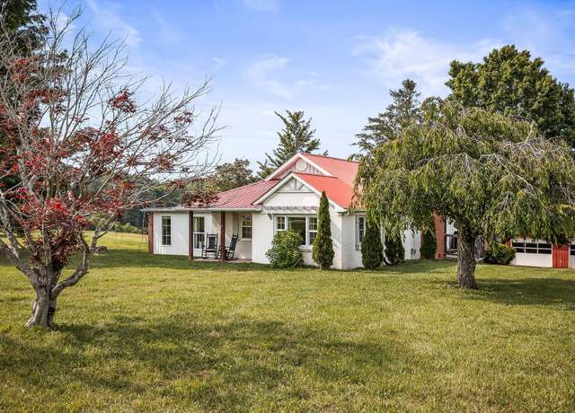 Property at 3510 Bybee Branch Rd, Mcminnville, TN 37110, 3 beds, 2.5 baths