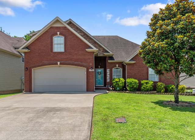 Property at 1386 Bruceton Dr, Clarksville, TN 37042, 3 beds, 2.5 baths
