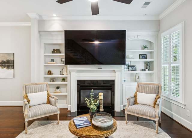 Property at 1007 State Blvd, Franklin, TN 37064, 3 beds, 2.5 baths