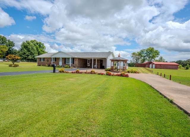 Property at 918 N Military St, Loretto, TN 38469, 3 beds, 2 baths