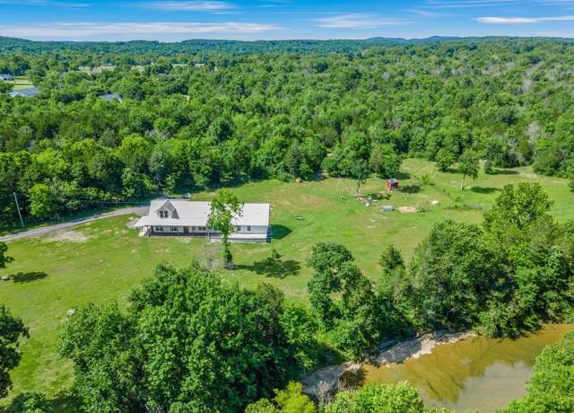 Property at 381 Baldy Ford Rd, Lebanon, TN 37090, 5 beds, 3 baths