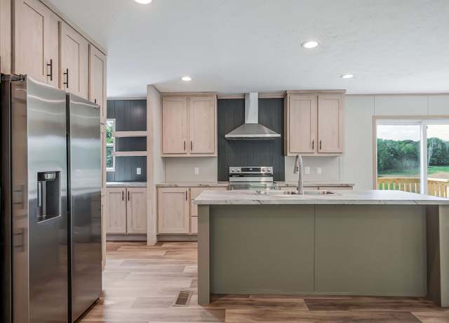 Property at 1791 Indian Mound Rd, Sparta, TN 38583, 3 beds, 2 baths