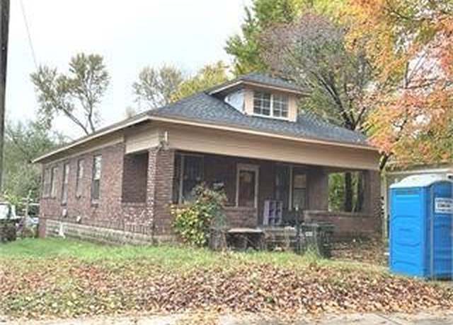 Property at 1523 Canton St, Hopkinsville, KY 42240, 3 beds