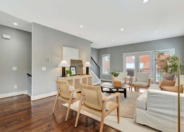 Property at 2003 Convent Pl #9, Nashville, TN 37212, 3 beds, 3.5 baths