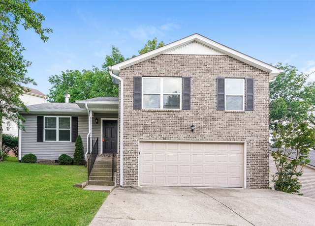 Property at 139 Bradford Cir, Hendersonville, TN 37075, 3 beds, 2.5 baths