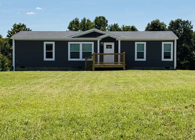Property at 923 White Springs Rd, Lafayette, TN 37083, 3 beds, 2 baths