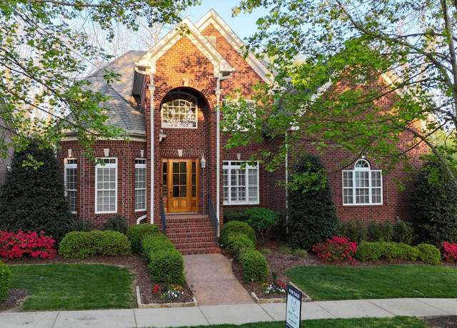Property at 306 Battery Ct, Franklin, TN 37064, 5 beds, 4.5 baths