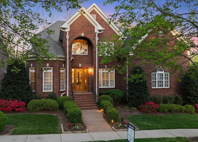 Property at 306 Battery Ct, Franklin, TN 37064, 5 beds, 4.5 baths