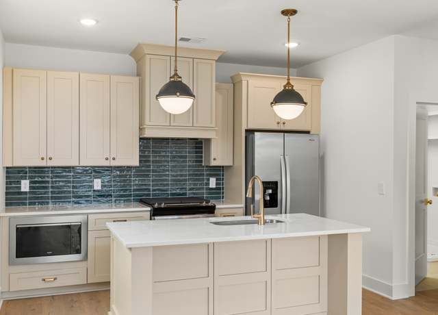 Property at 504 Edwin St #22, Nashville, TN 37207, 4 beds, 3.5 baths