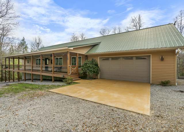 Property at 1512 E Overlook Rd, Monterey, TN 38574, 4 beds, 2 baths