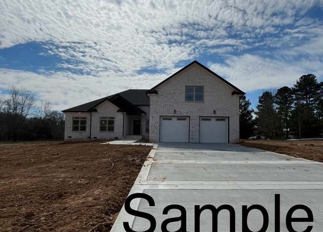 Property at 390 Young Ln, Pleasant View, TN 37146, 4 beds, 3.5 baths