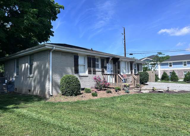 Property at 912 Robinson Rd, Old Hickory, TN 37138, 4 beds, 2 baths