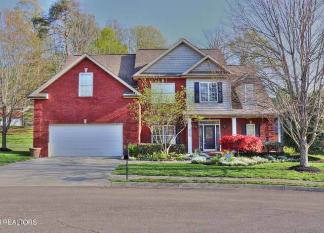 Property at 4743 Treybrooke Ln, Knoxville, TN 37918, 4 beds, 3.5 baths