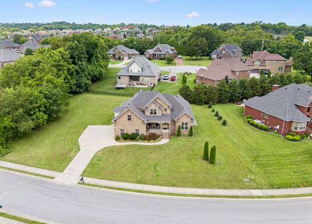 Property at 2028 Martins Bend Dr, La Vergne, TN 37086, 4 beds, 3 baths