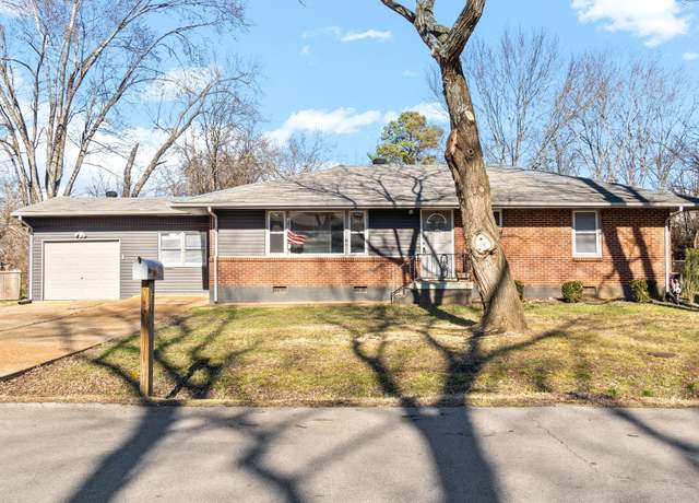 Property at 207 Park Ln, Clarksville, TN 37042, 3 beds, 1.5 baths