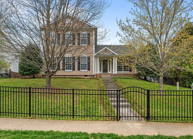 Property at 1016 Market St, Franklin, TN 37067, 3 beds, 2.5 baths