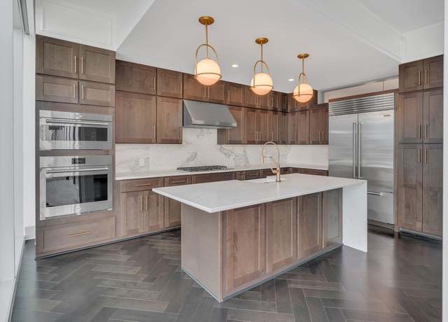 Property at 1616 West End Ave #1904, Nashville, TN 37203, 2 beds, 2.5 baths